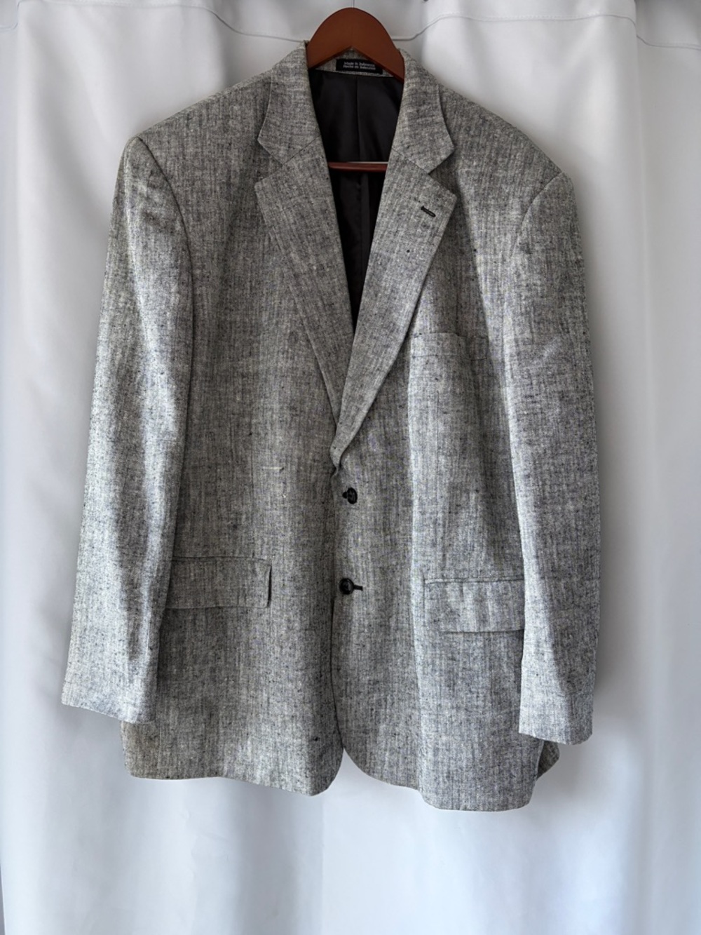 Men's Towncraft 100% Silk Grey Textured Two-Button Blazer
